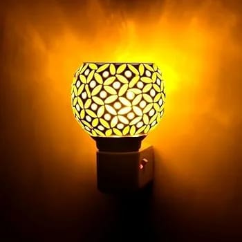Kapur Dani Electrical Camphor Diffuser. Glass Kapoor Dani & Essential Oil Diffuser with On Off Switch